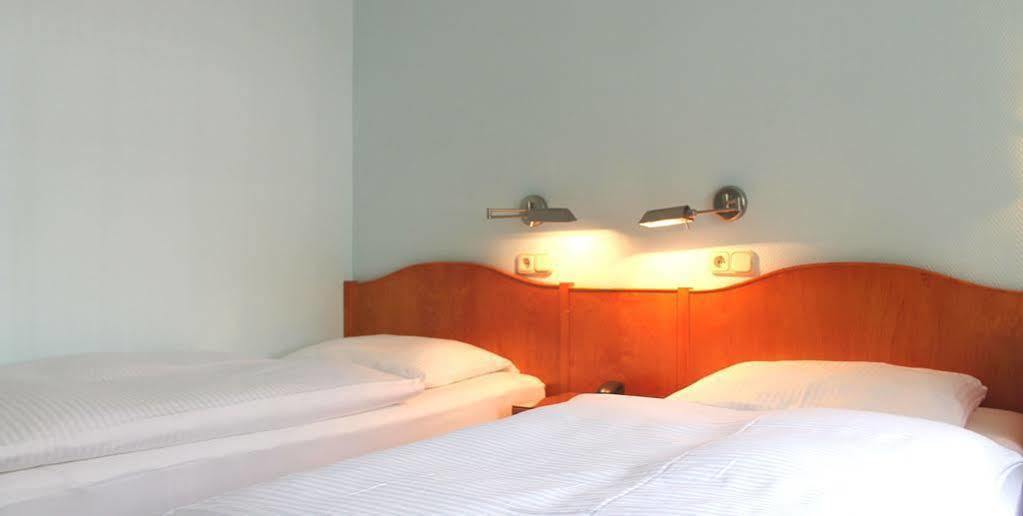 B-Hotel Dusseldorf Luaran gambar